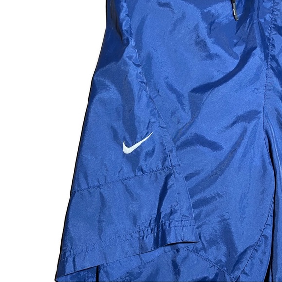 Vintage Y2K Nike Shorts - Picture 3 of 6